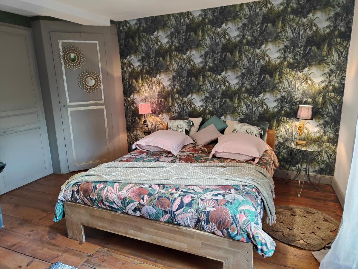 Le Chat Botte Chambres Et Table D'Hote Sur Reservation Arthez-de-Bearn Exterior foto