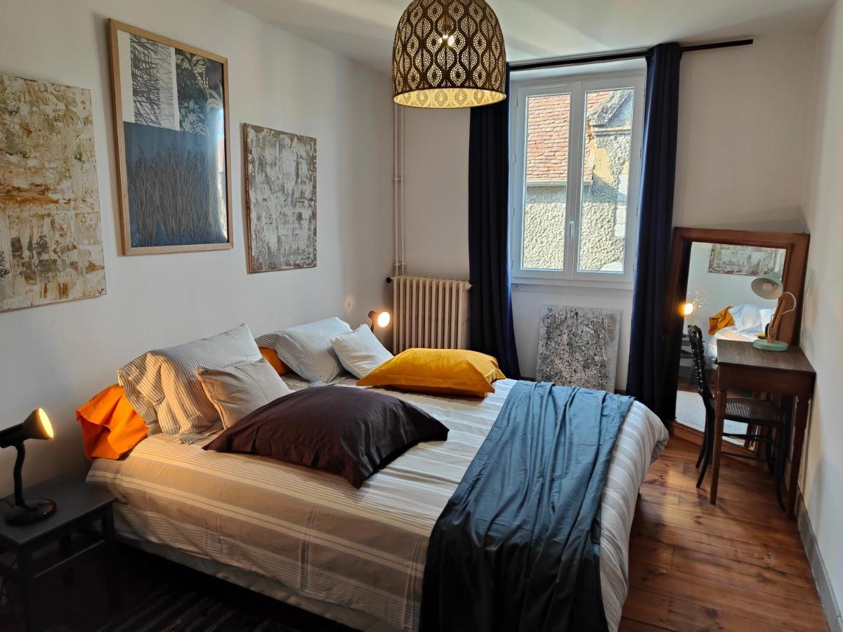 Le Chat Botte Chambres Et Table D'Hote Sur Reservation Arthez-de-Bearn Exterior foto