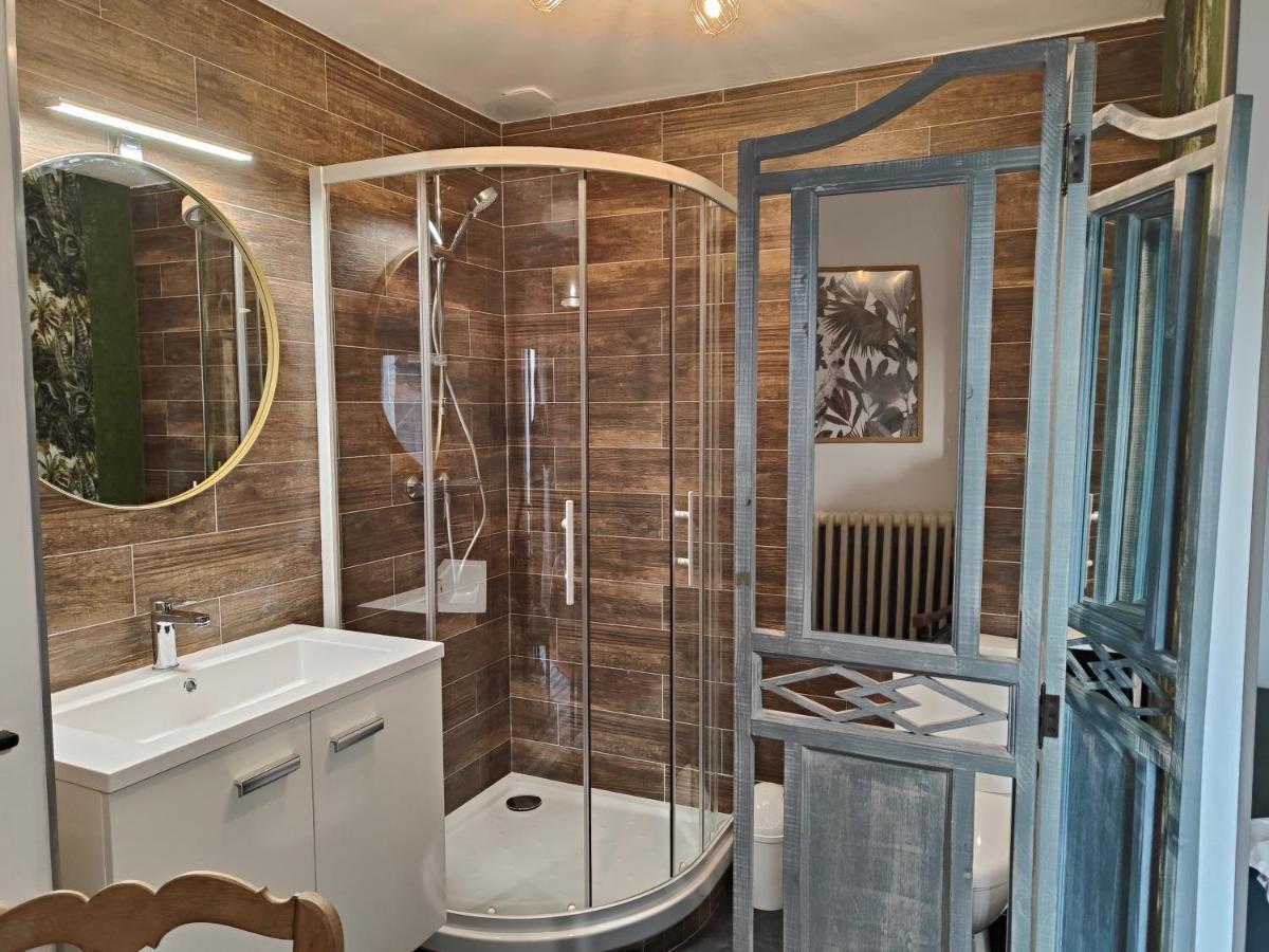 Le Chat Botte Chambres Et Table D'Hote Sur Reservation Arthez-de-Bearn Exterior foto